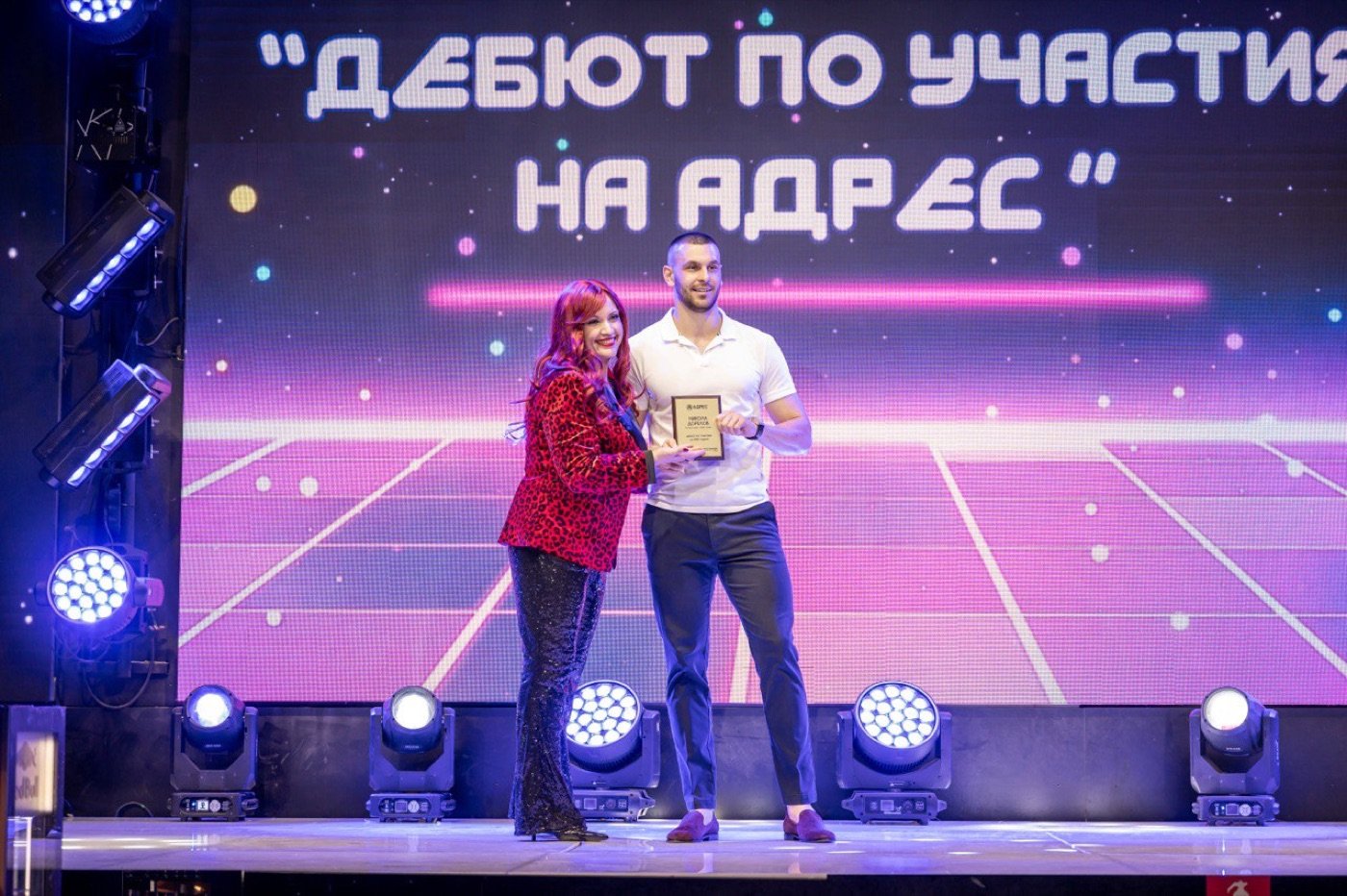 Никола Даскалов получава наградата „Дебют по участия на Адрес“